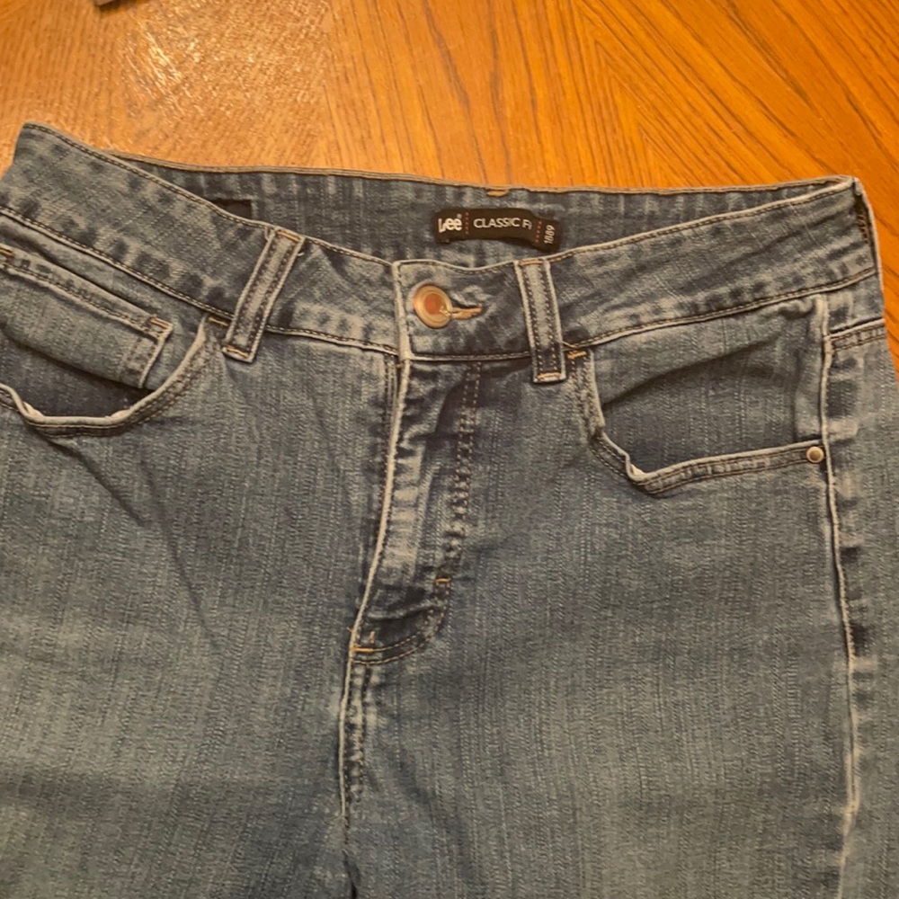 Lee Classic Fit Blue Jeans 👖